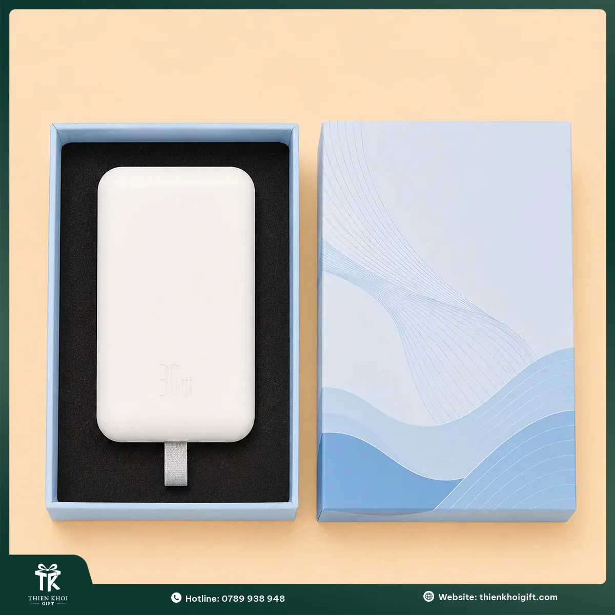 Sạc dự phòng 30W màu trắng